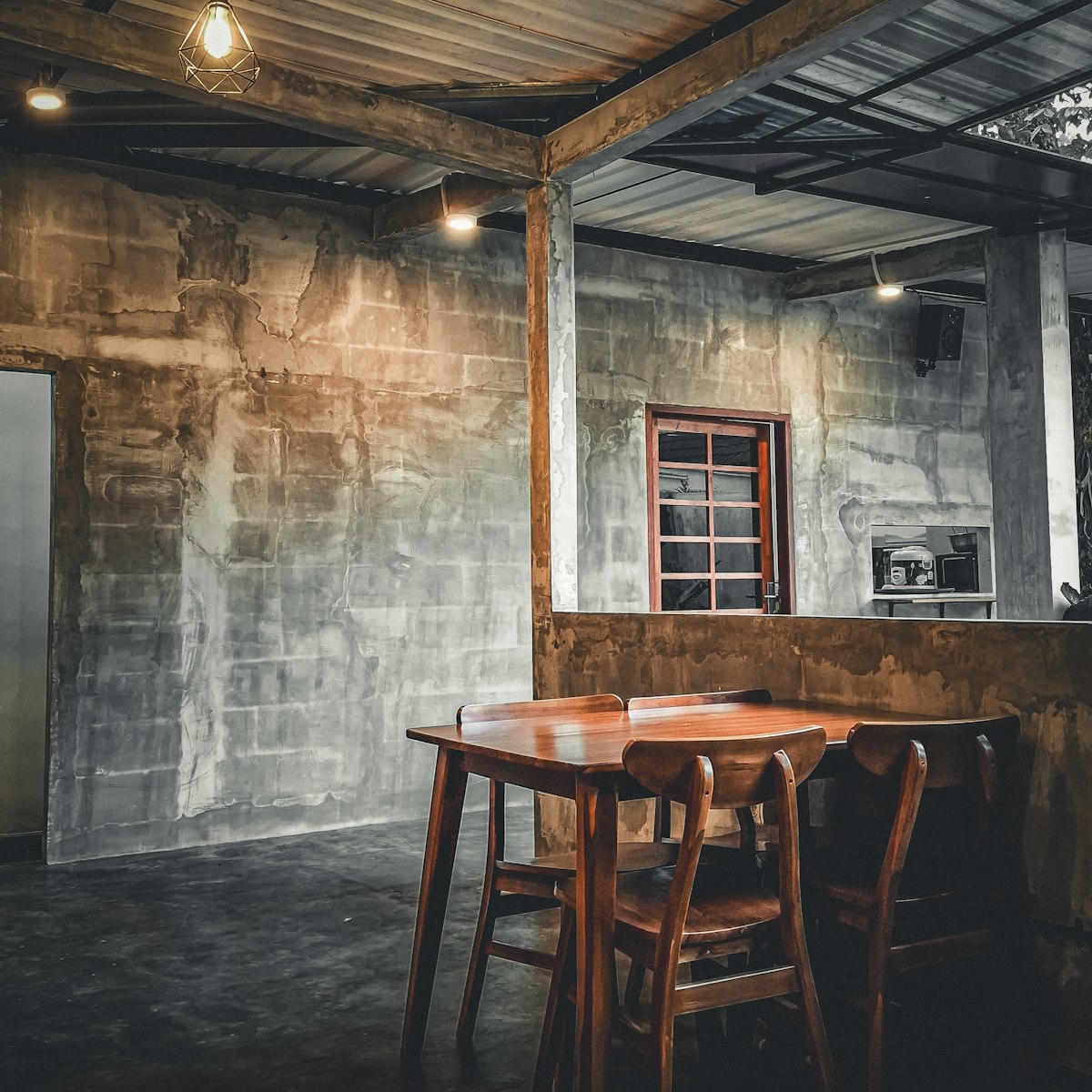 Karlsen & Bo, concrete and timber dining interior
